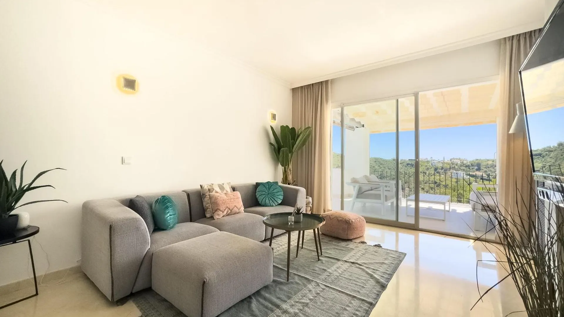 Apartment Rooftop Penthouse La Quinta Outdoor Kitchen Wifi Benahavis Spain