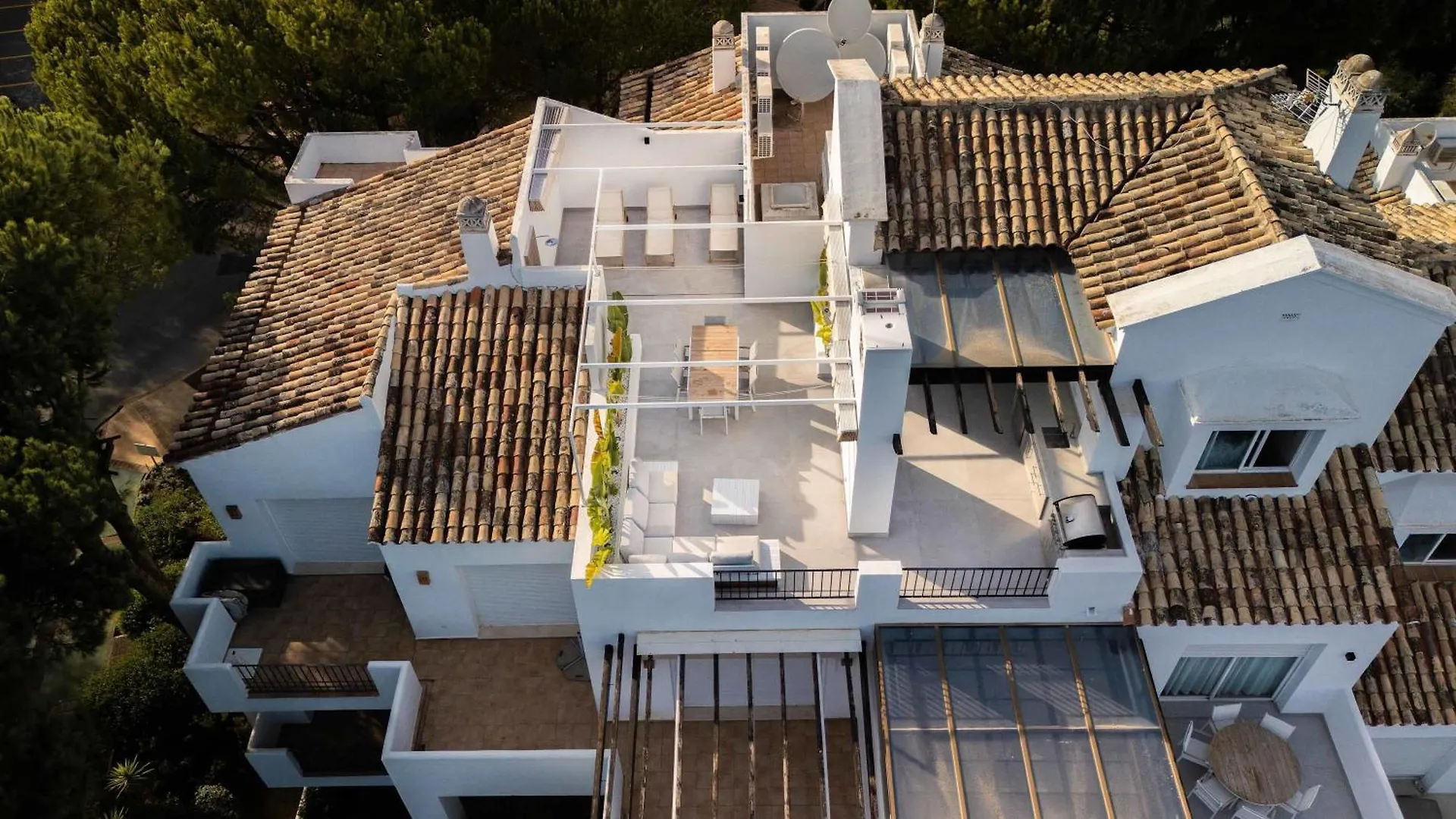 Rooftop Penthouse La Quinta Outdoor Kitchen Wifi Benahavis Apartment
