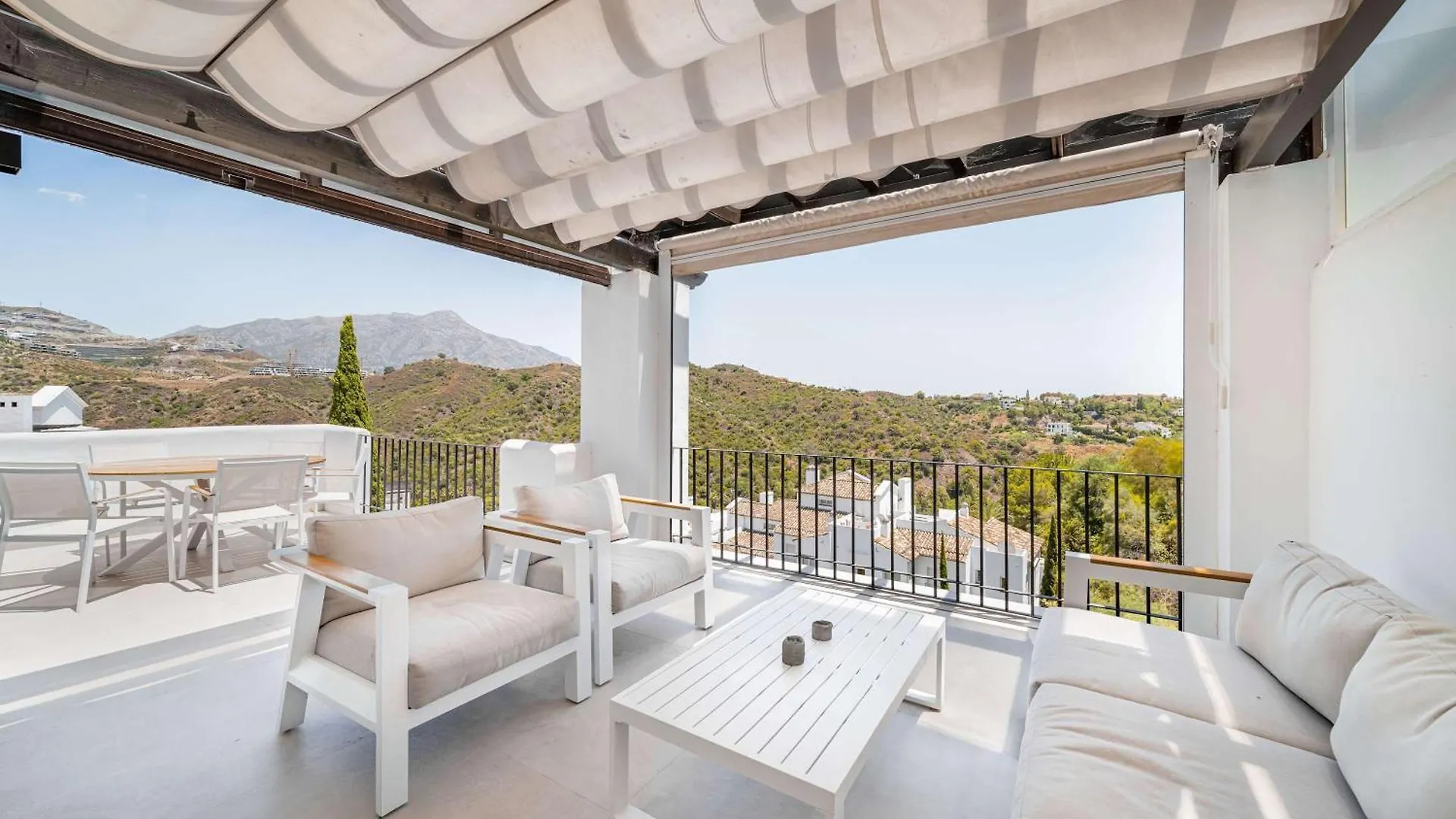 Rooftop Penthouse La Quinta Outdoor Kitchen Wifi Benahavis 0*,  Spain