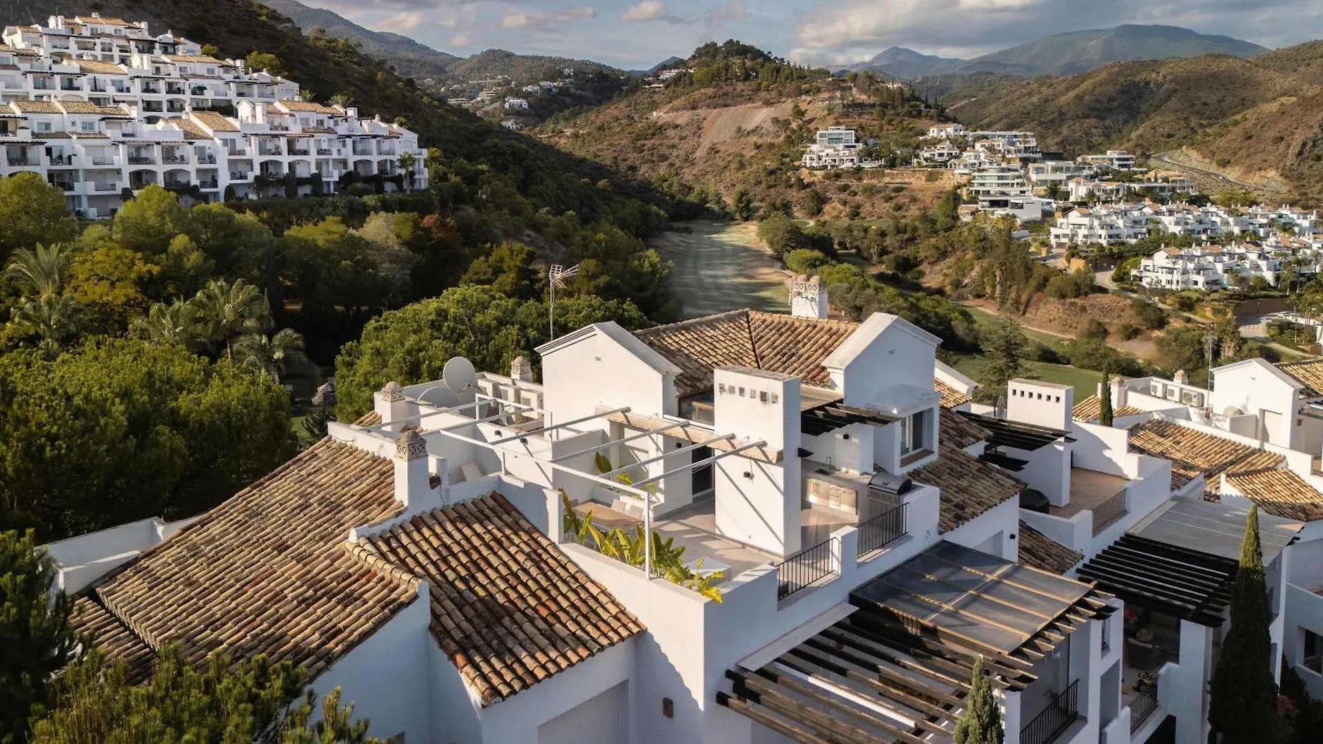 Apartment Rooftop Penthouse La Quinta Outdoor Kitchen Wifi Benahavis